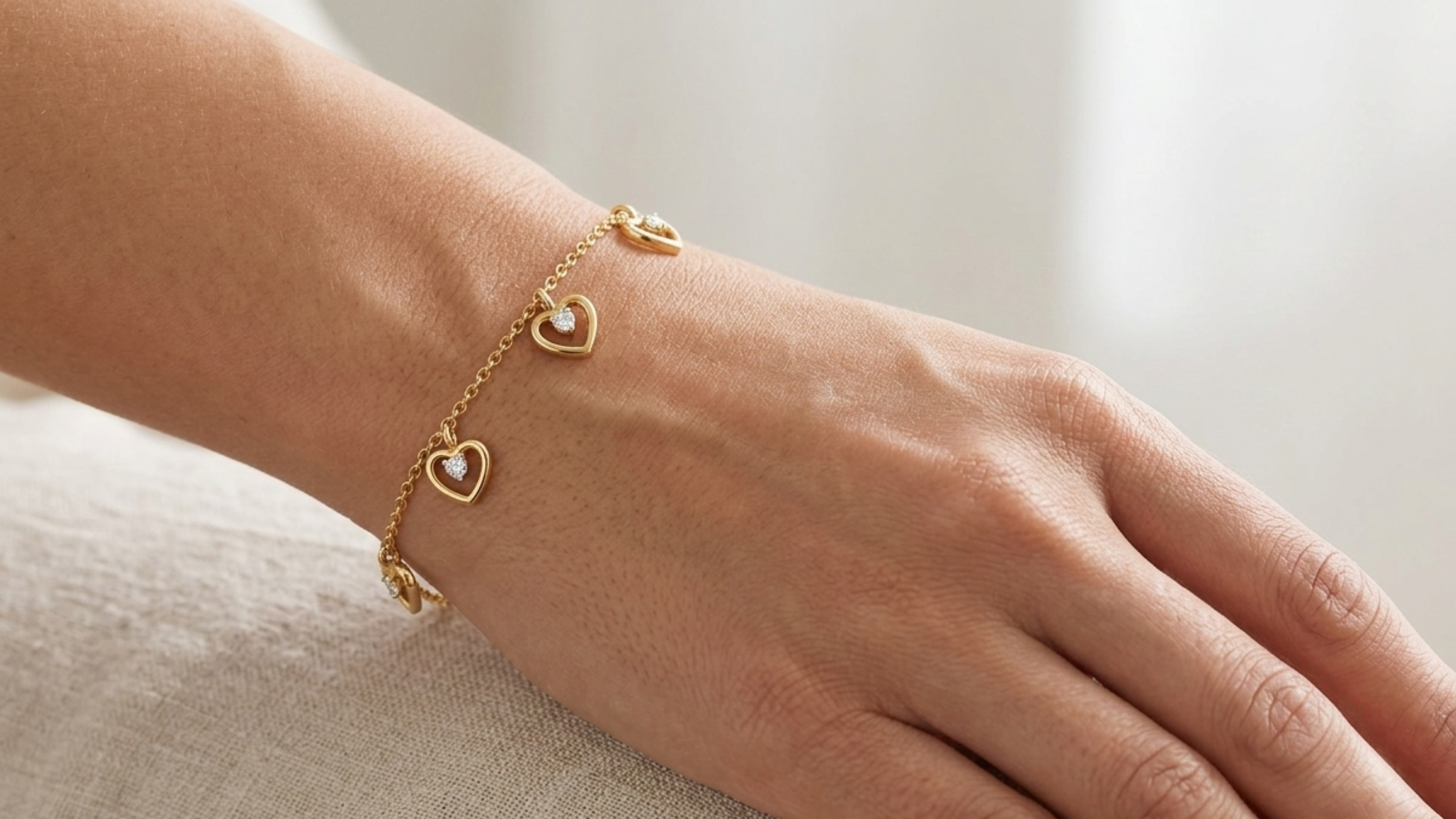 The Rise of Personalised Charm Diamond Bracelets