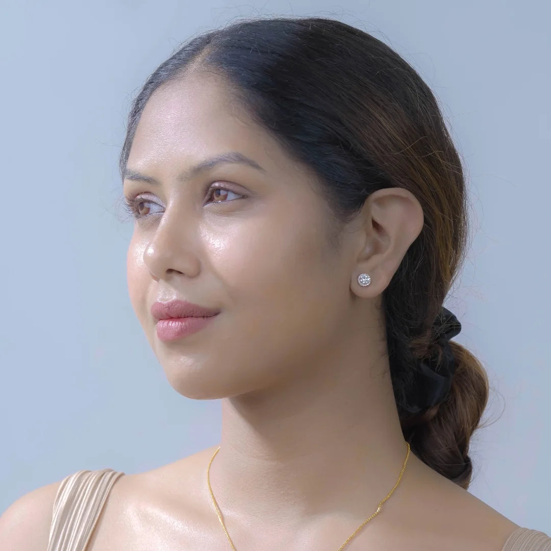 0.5 CT Halo Round Solitaire Studs Prospective View