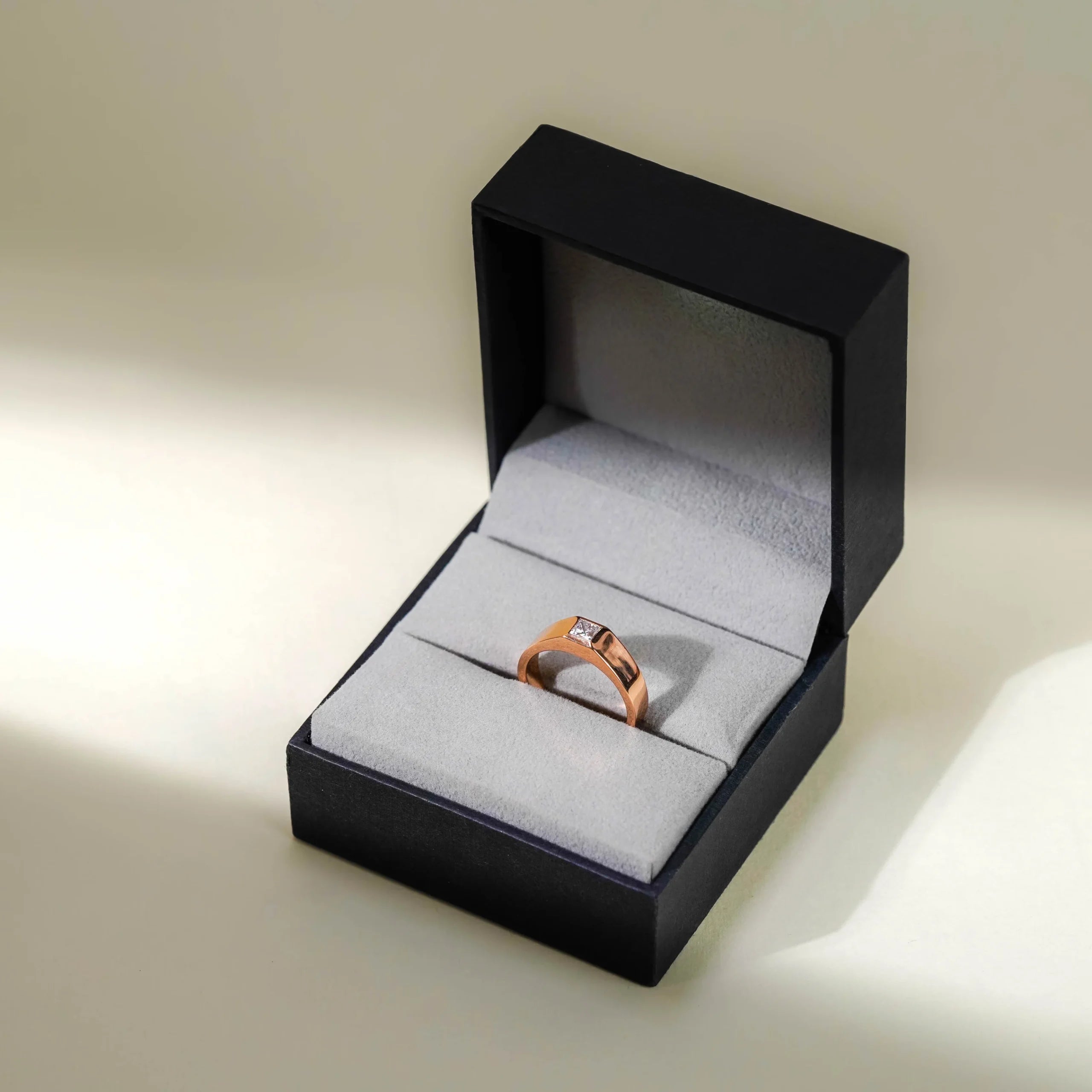 Warton Clustered Diamond Band Prospective View