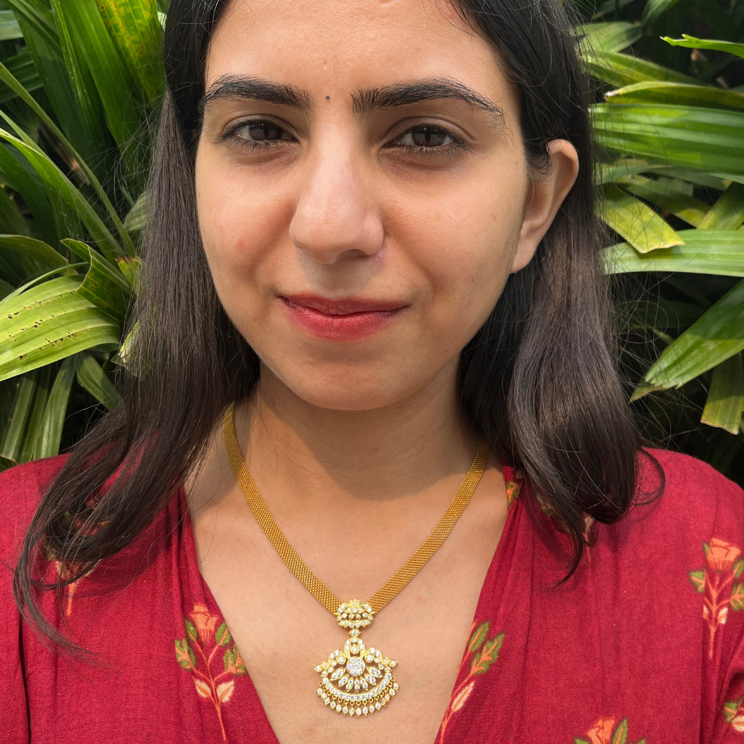 Attigai Diamond Necklace Prospective View