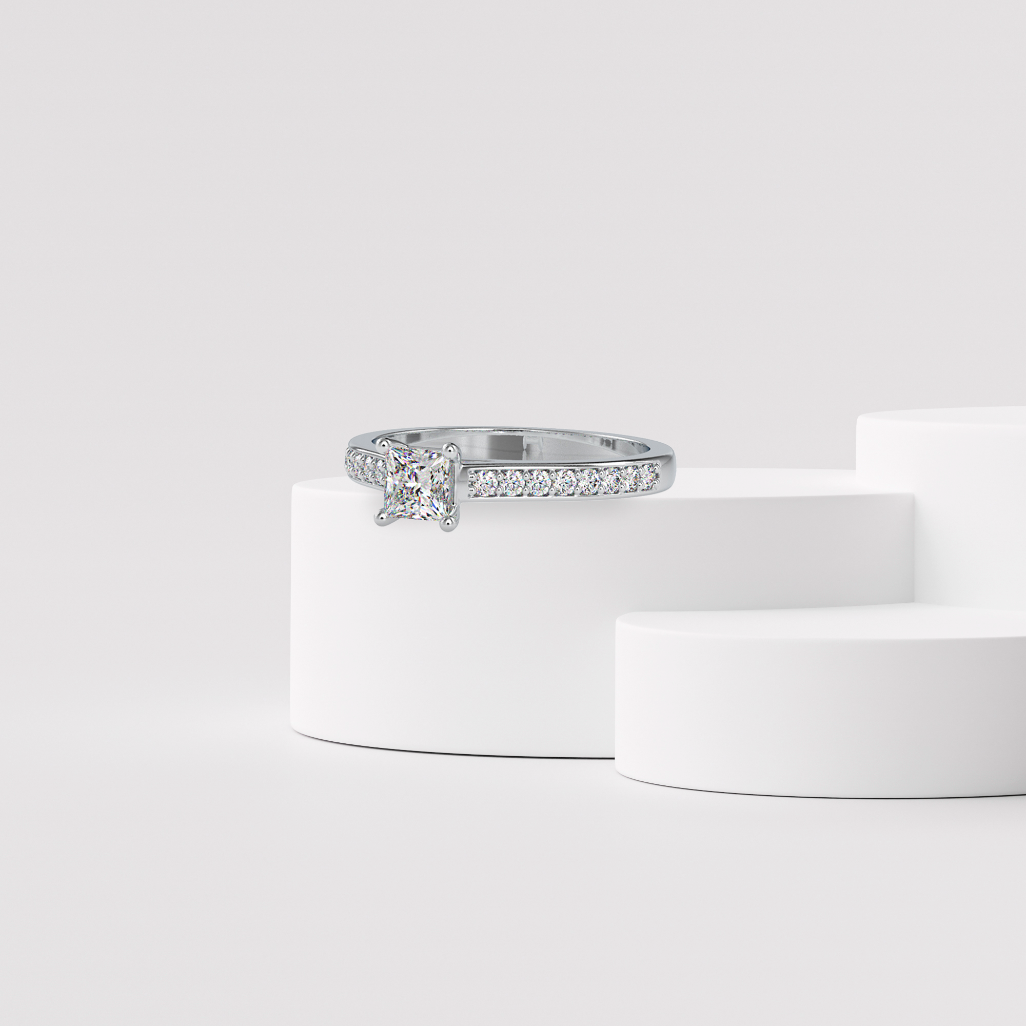 Sparkling Princess Cut Diamond Ring Prospective view