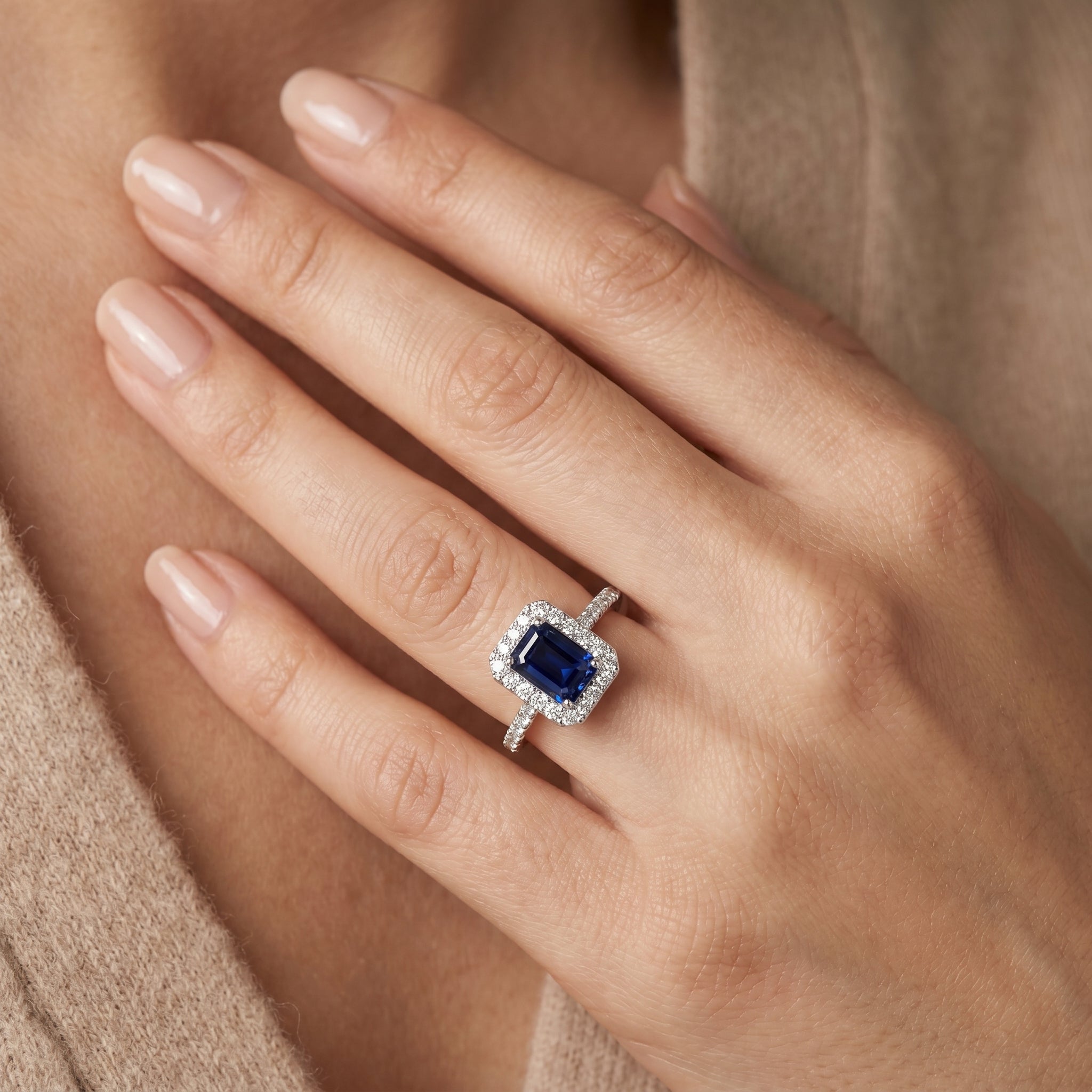 Blue Saphire Lab Grown Diamond Ring
