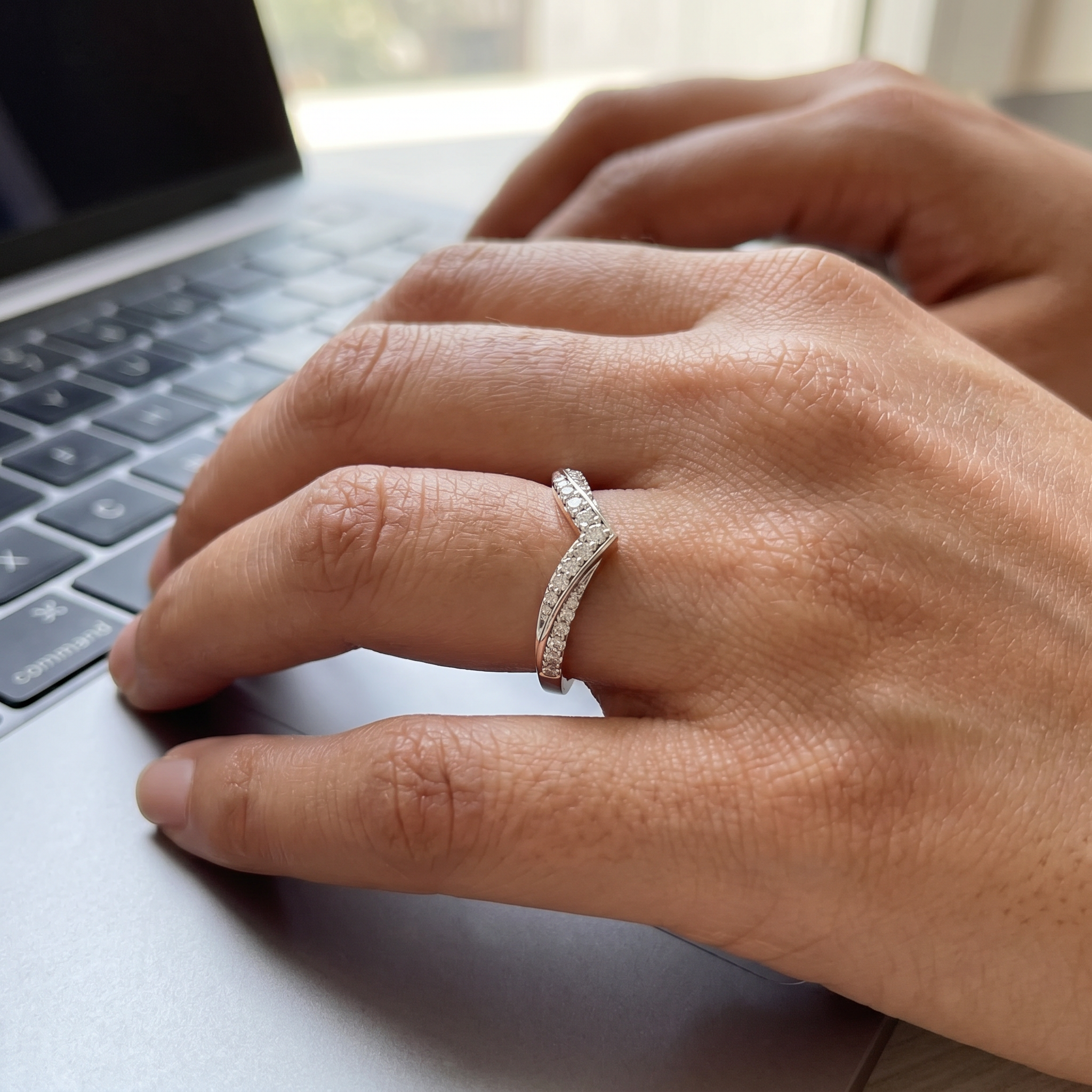 V Everyday Diamond Band