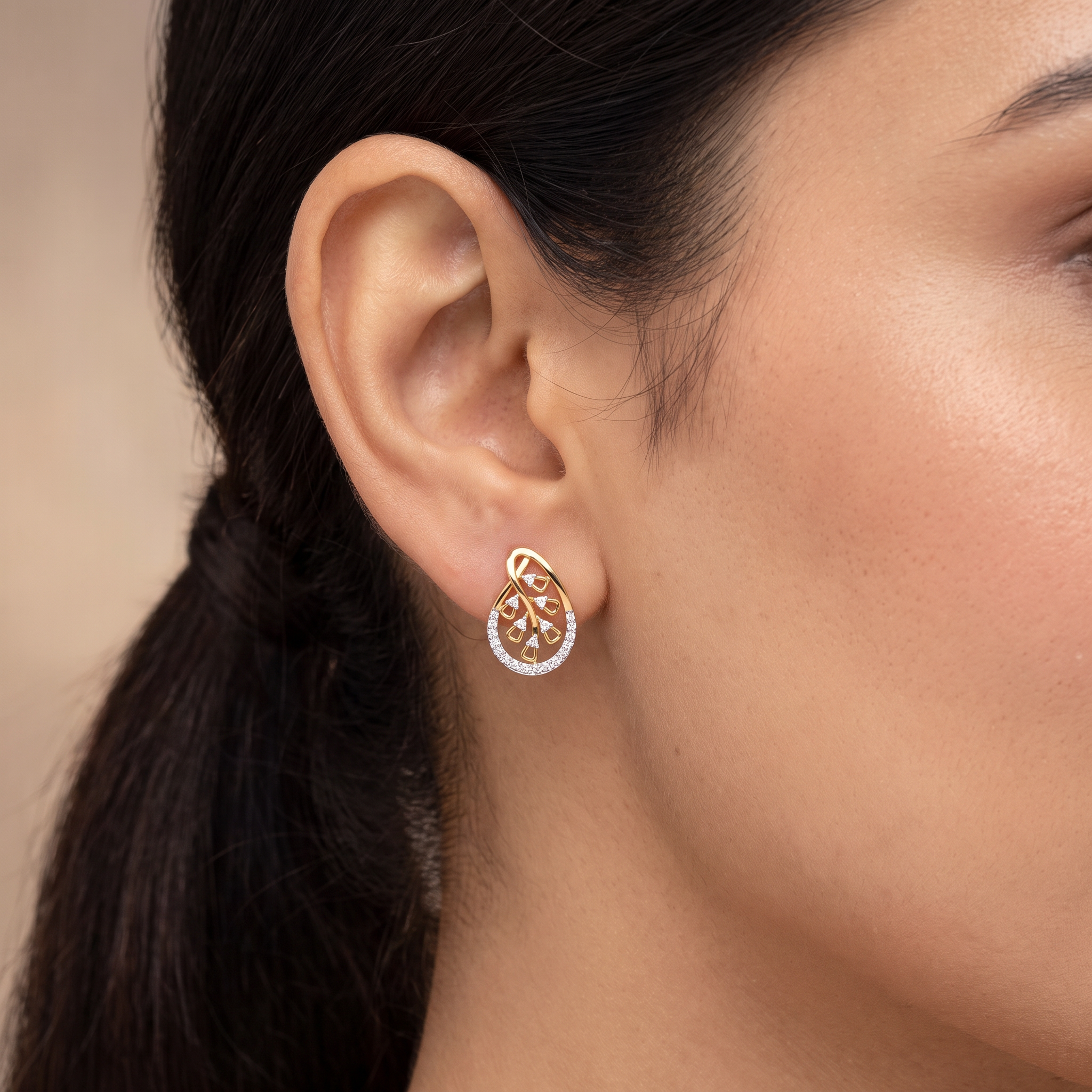 Teardrop Glow Lab Grown Diamond Earrings