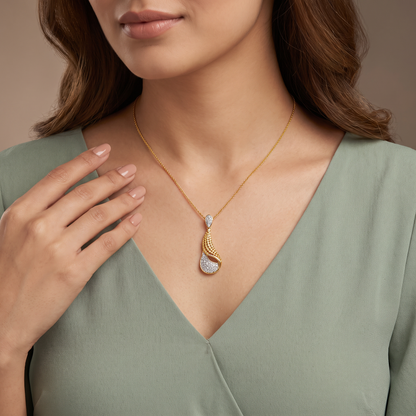 Petal Aura Lab Grown Diamond Pendant