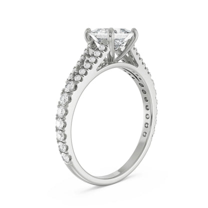 Princess Cut Splendor Ring Back View in 9KT