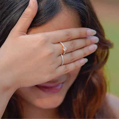 Dazzling Diamond Ring Prospective View