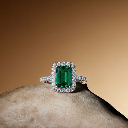 Vintage Emerald Diamond Ring
