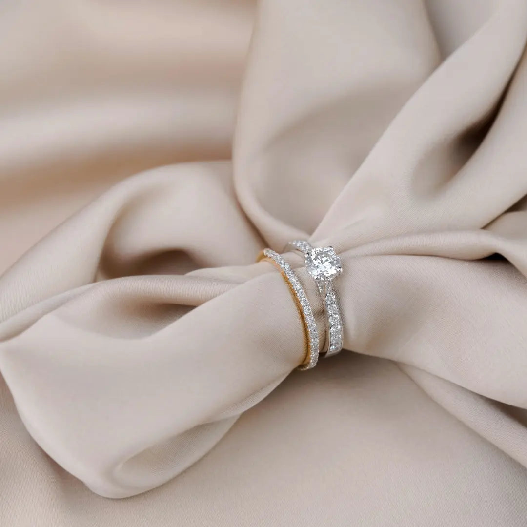 Round Sidestones Lab Diamond Engagement Ring_in-stock