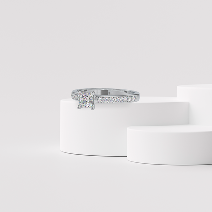 Sparkling Princess Cut Diamond Ring Prospective view