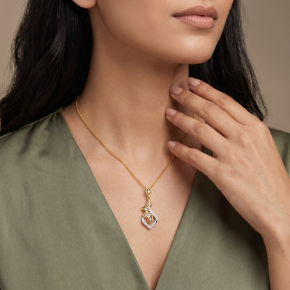 Floral Glow Lab Grown Diamond Pendant
