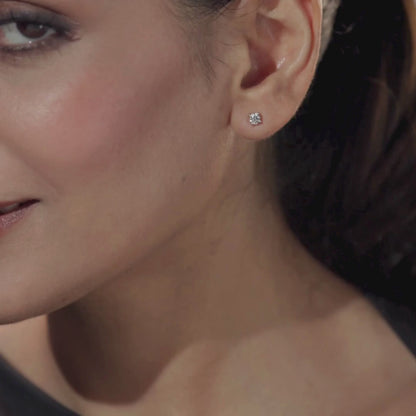 0.5 CT Classic Round Lab Diamond Studs